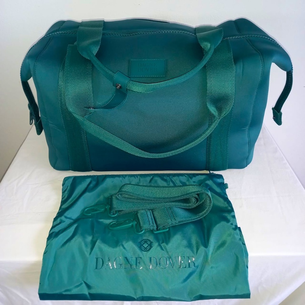Dagne Dover Large Landon in Palm, EUC